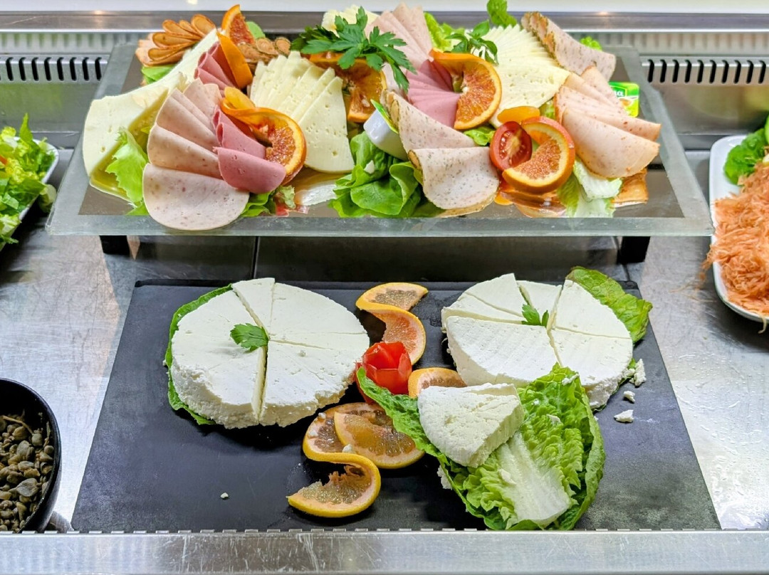 努尔会议中心与度假酒店主图