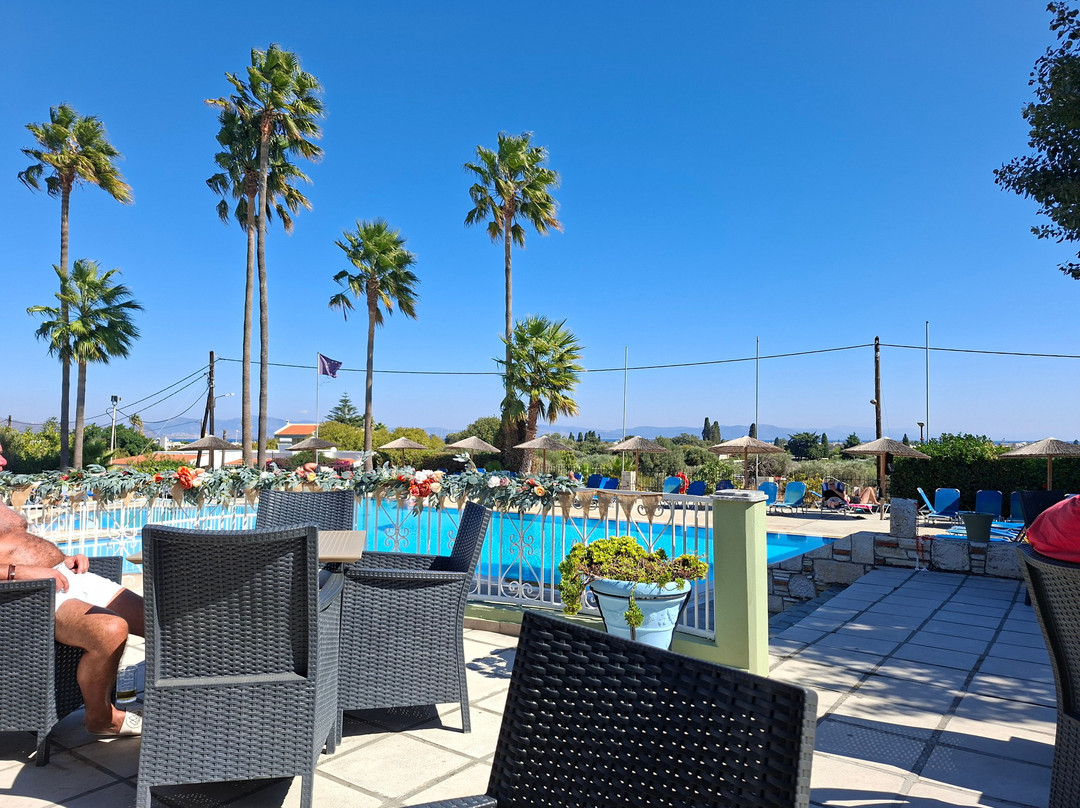 安帕里斯家庭式公寓主图