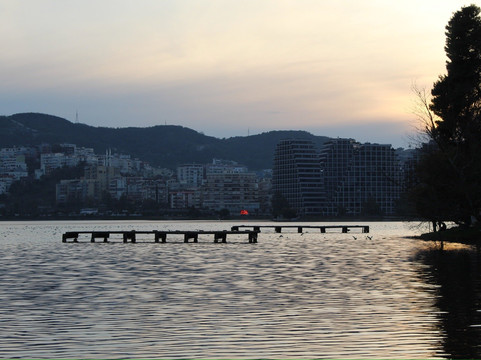 Grand Park (Parku i Madh)-地拉那必去景点