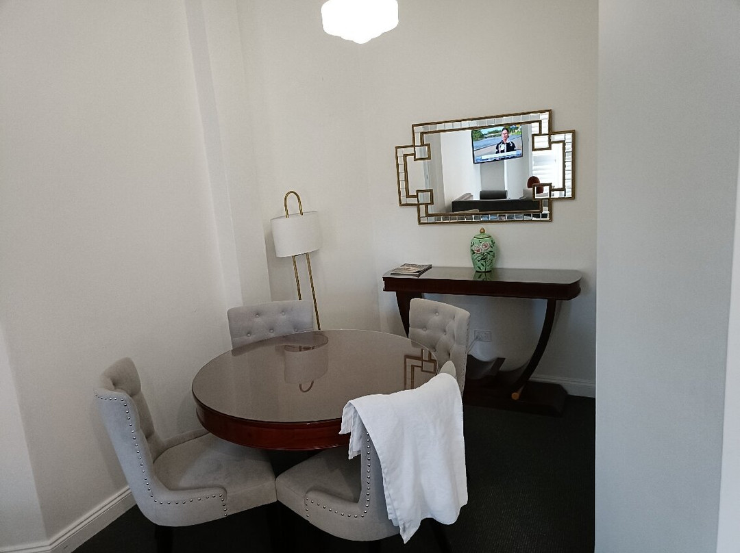 Adelaide Mansions Apartments