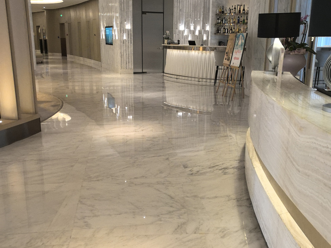 珠海海湾大酒店主图