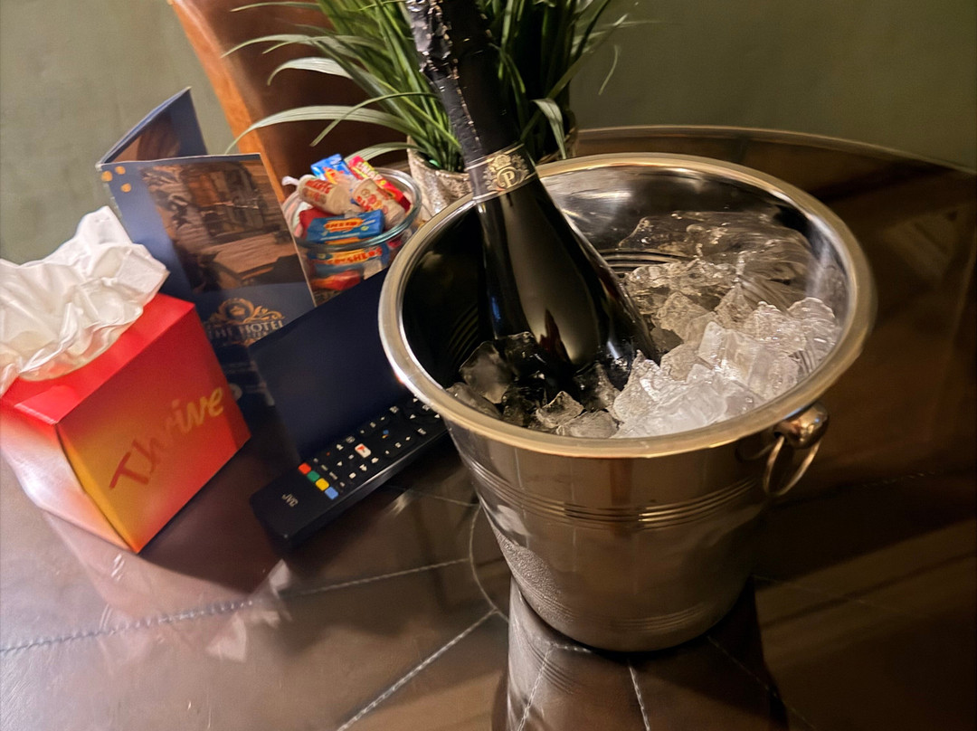 切斯特酒店主图