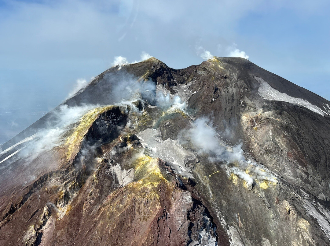 HeliSicily Etna helicopter tours and charters-Fiumefreddo di Sicilia必去景点
