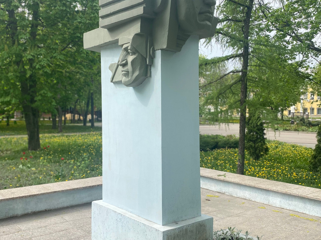 Monument to the Barashev Crew Hero of the Soviet Union-Lipetsk必去景点
