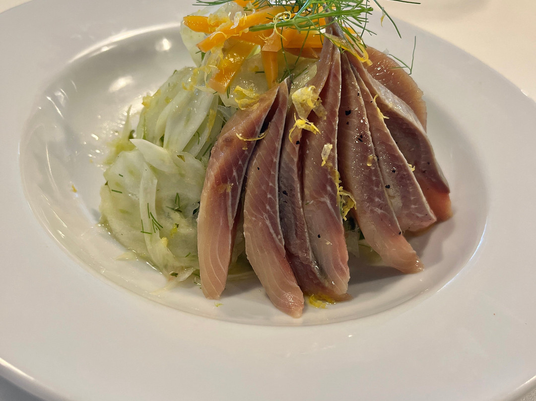 Amicalement Vin-昂布瓦斯必去景点