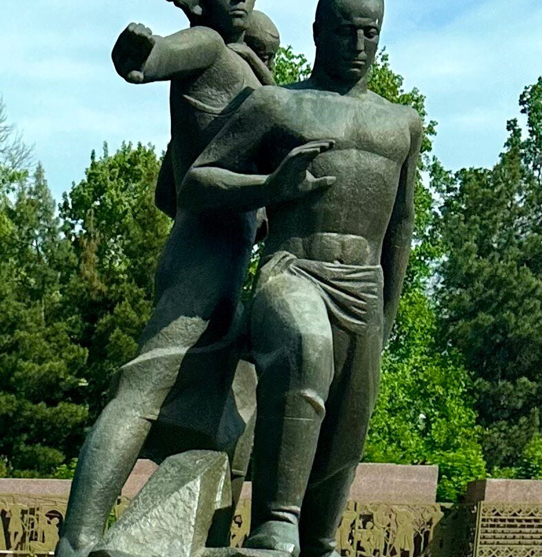 Courage Earthquake Memorial-塔什干必去景点