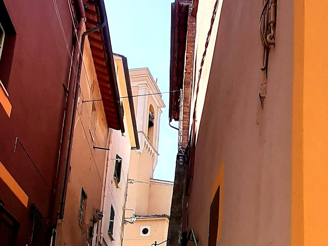 Via Di Mezzo Di David Tremlett-Peccioli必去景点