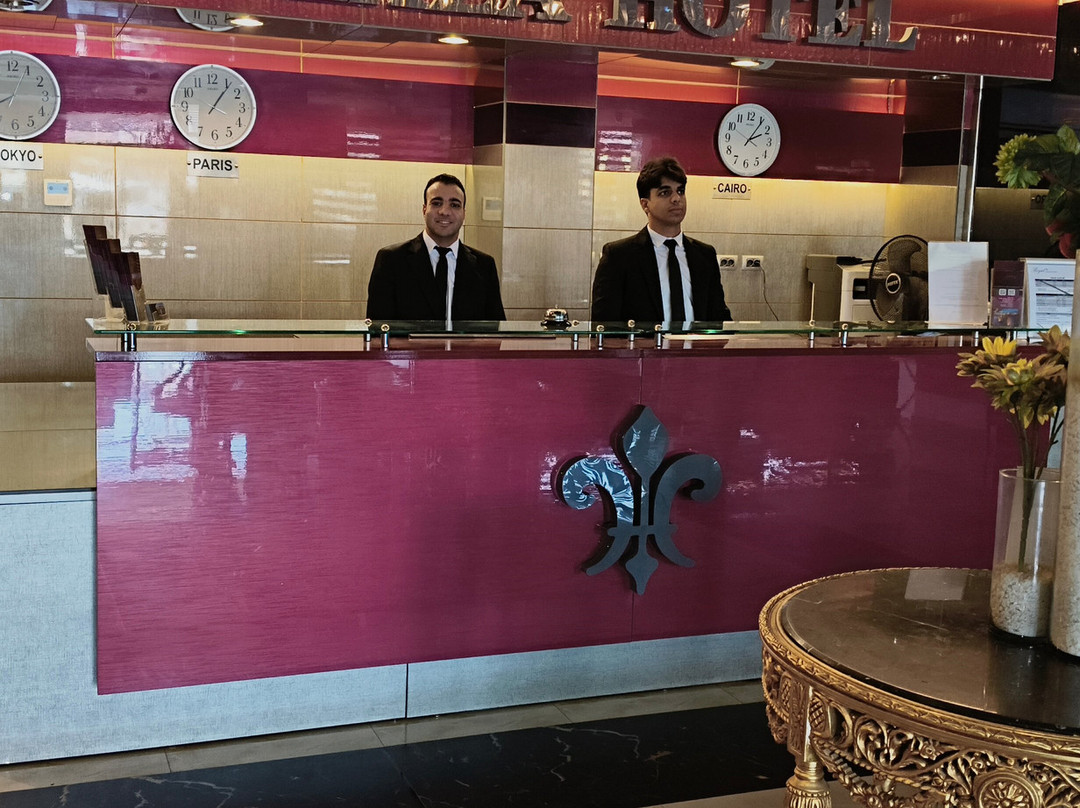 皇家日广场酒店主图