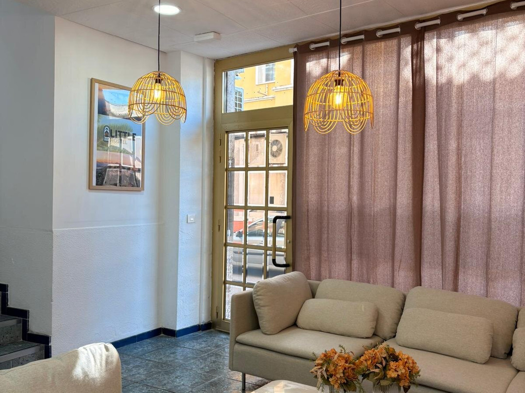 LITTLE Hostel