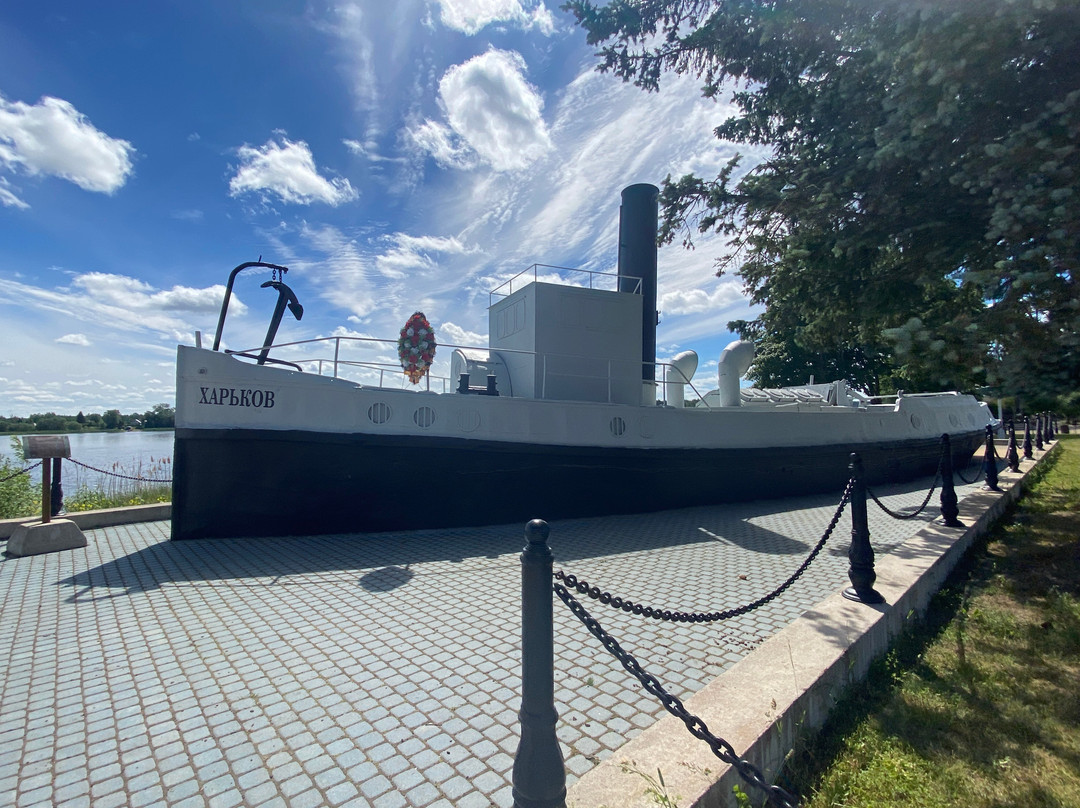 Ladoga Military Fleet Monument and Memorial Complex Doroga Zhizni-Novaya Ladoga必去景点