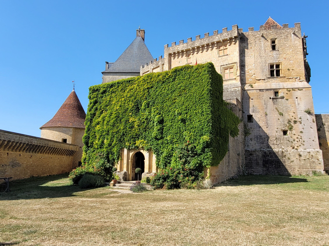 Chateau de Biron-Biron必去景点
