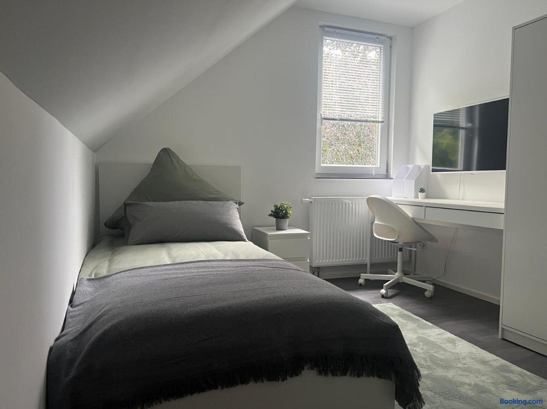 Five Rooms Apart