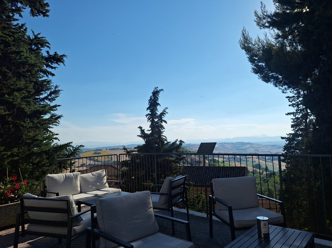 Caffè del Teatro Montelupone-Montelupone必去景点