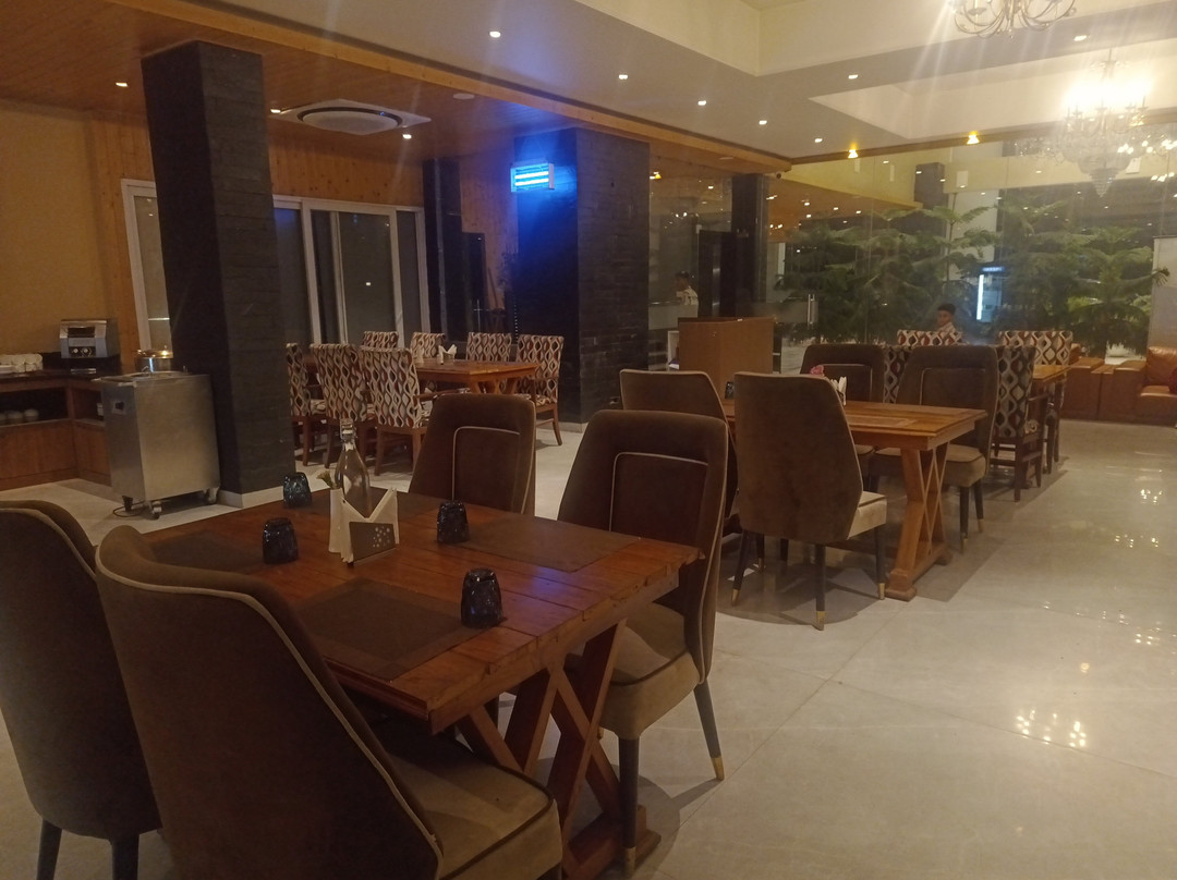马拉里纳奇维拉斯萨罗瓦尔高级酒店主图