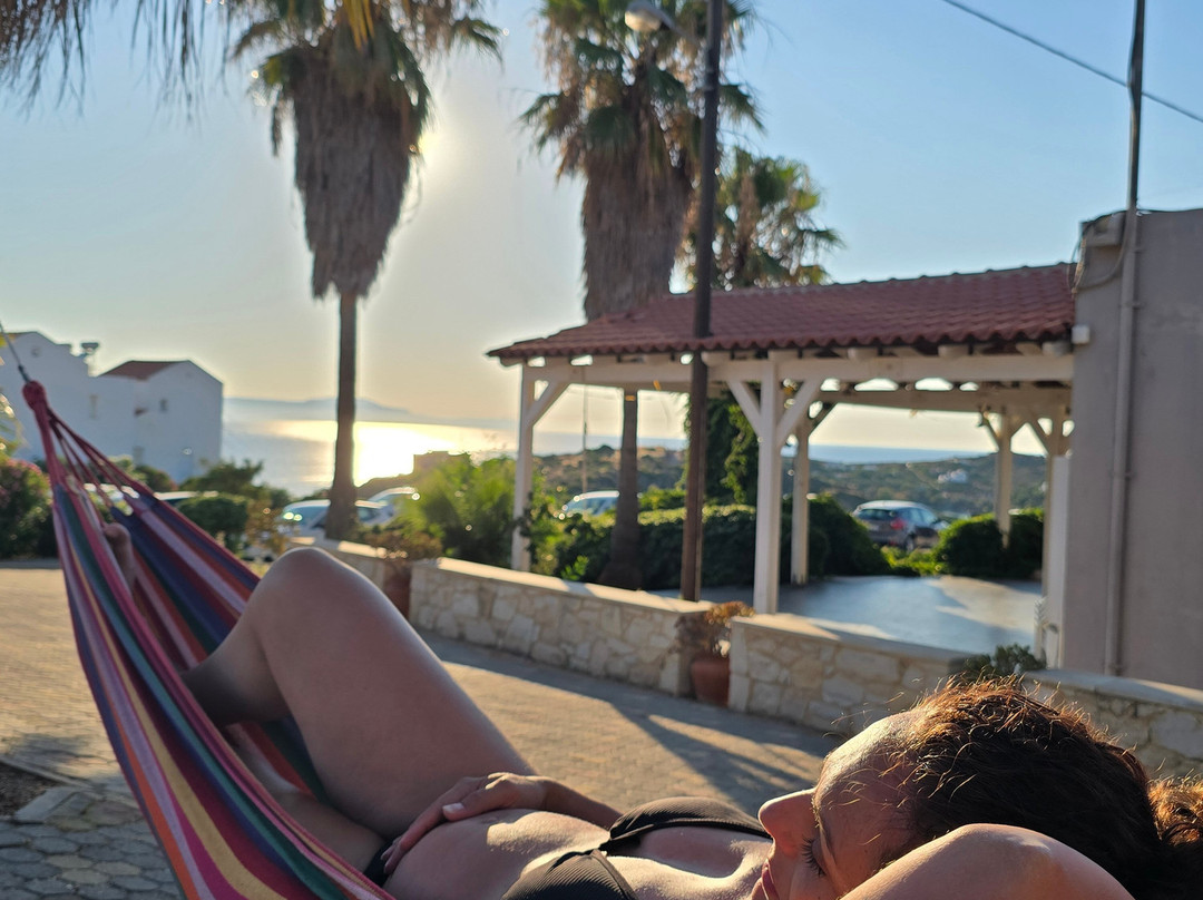 Amaka - Breakfast, Pool & Sunset Bar