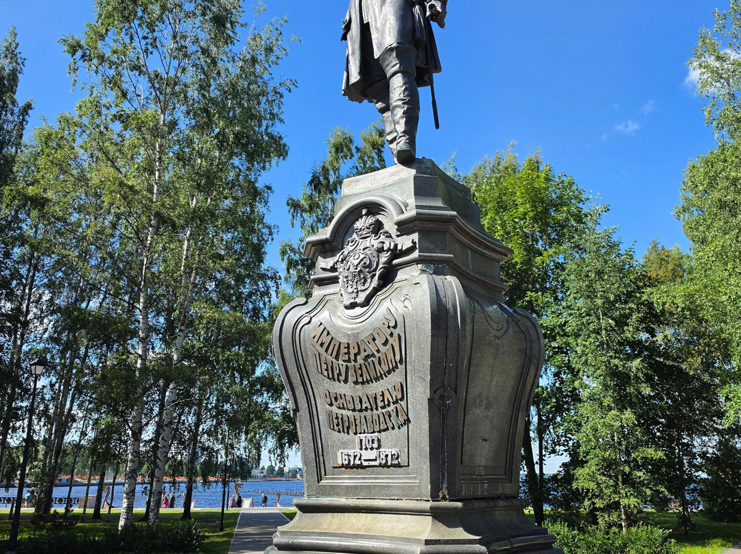 Embankment of Lake Onega-彼得罗扎沃茨克必去景点