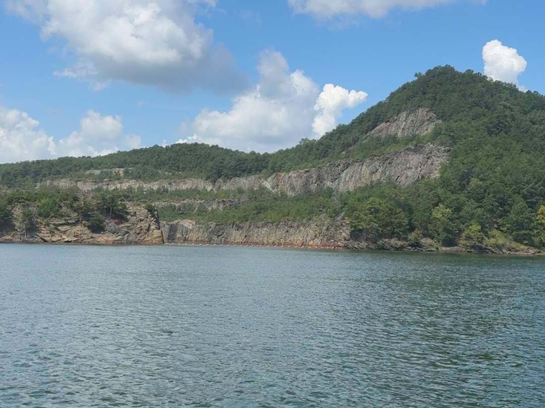 Carters Lake Marina-Chatsworth必去景点