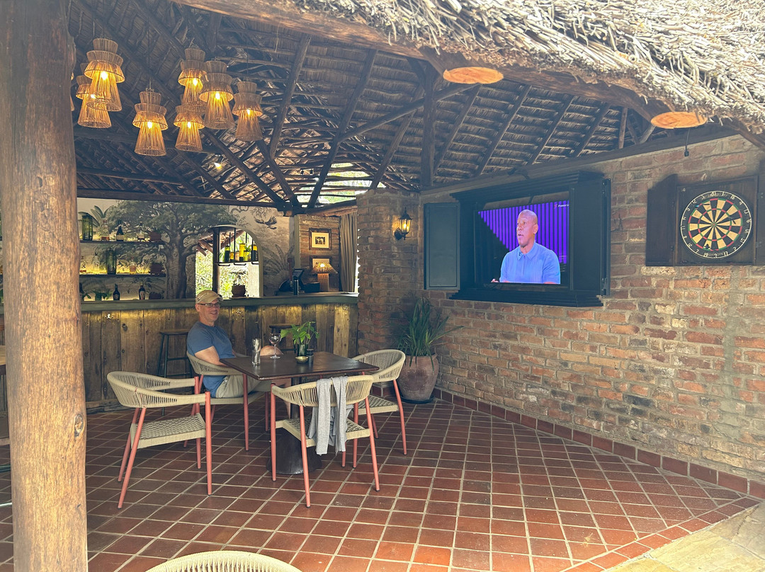 河边树乡村酒店主图