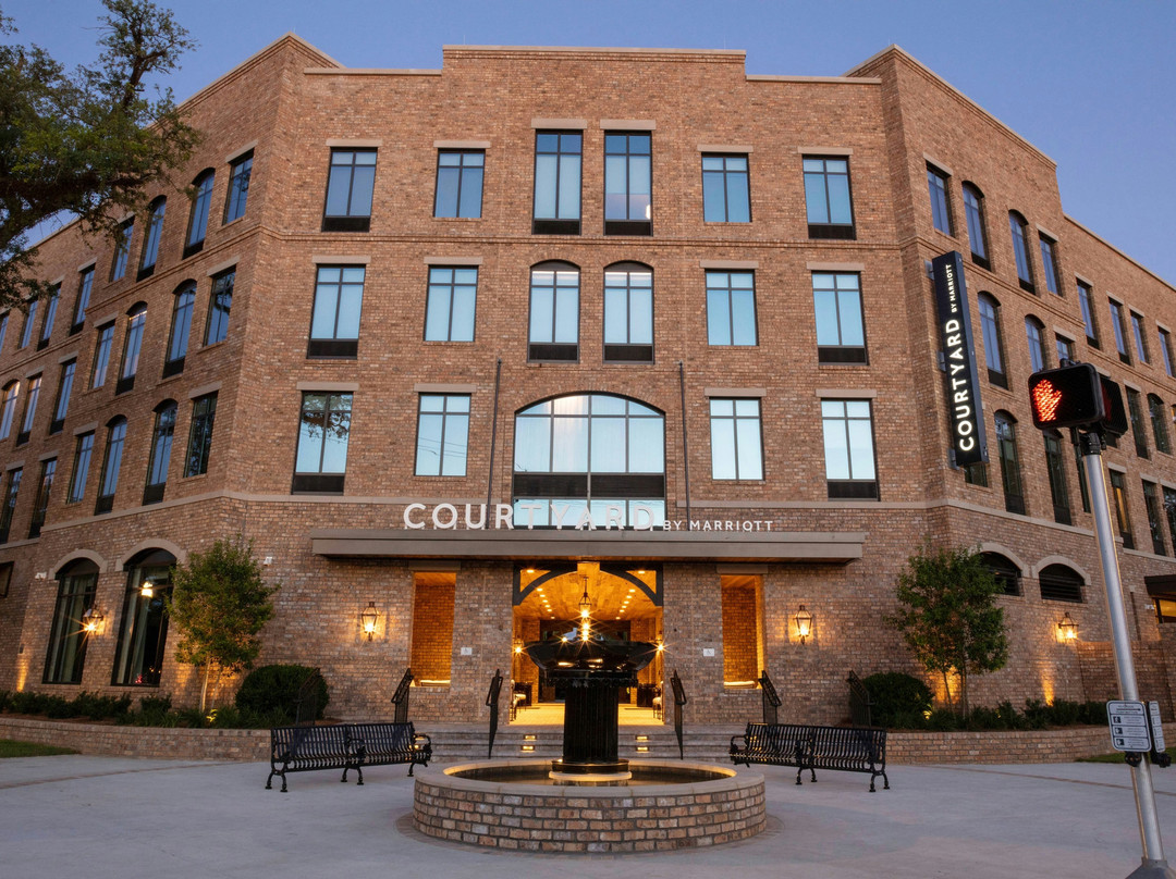 Cairo酒店住宿-Courtyard by Marriott Thomasville Downtown