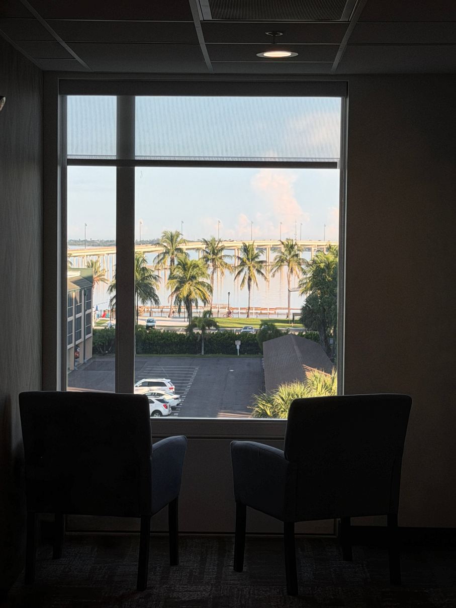 蓬塔戈尔达港滨SpringHill Suites酒店-旅行者