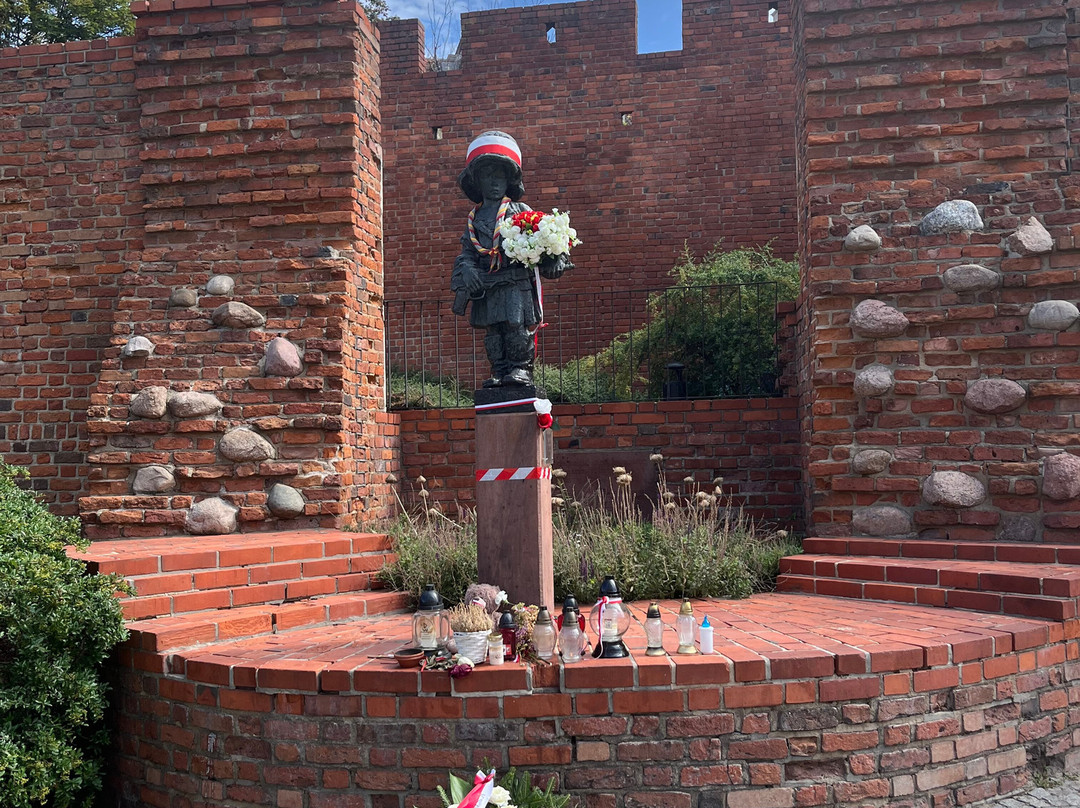 Statue of the Little Insurgent-华沙必去景点