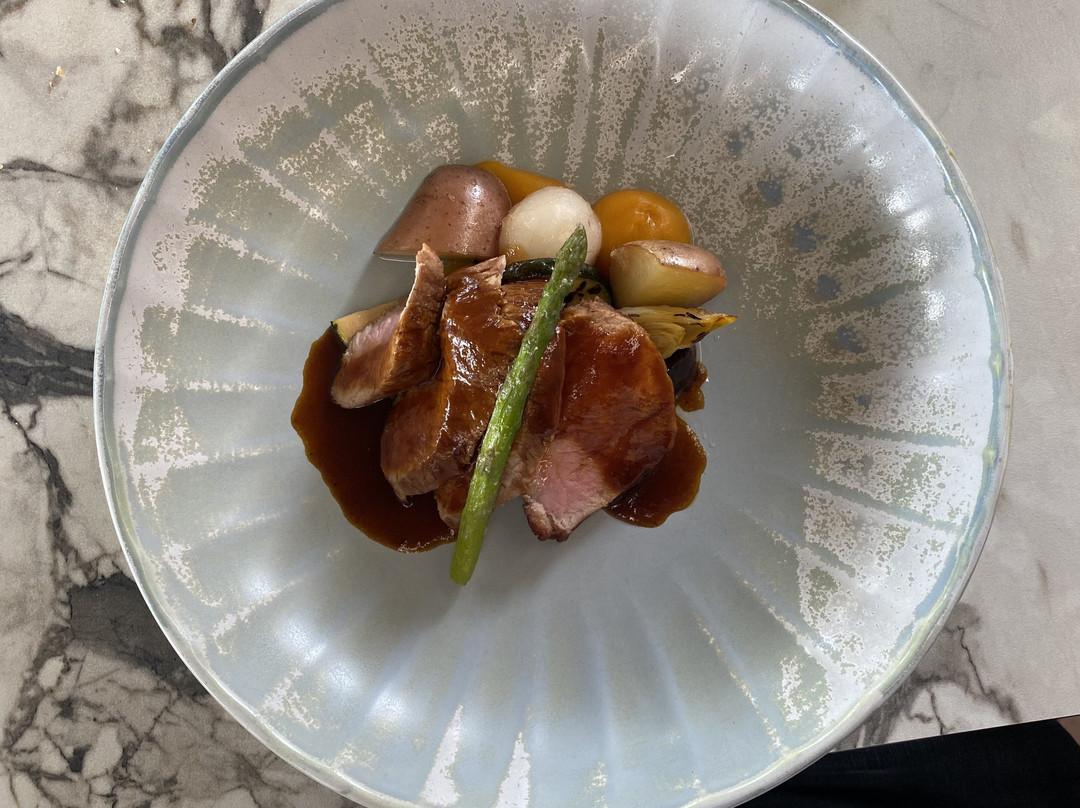 艾尔斯鲁城堡餐厅酒店主图