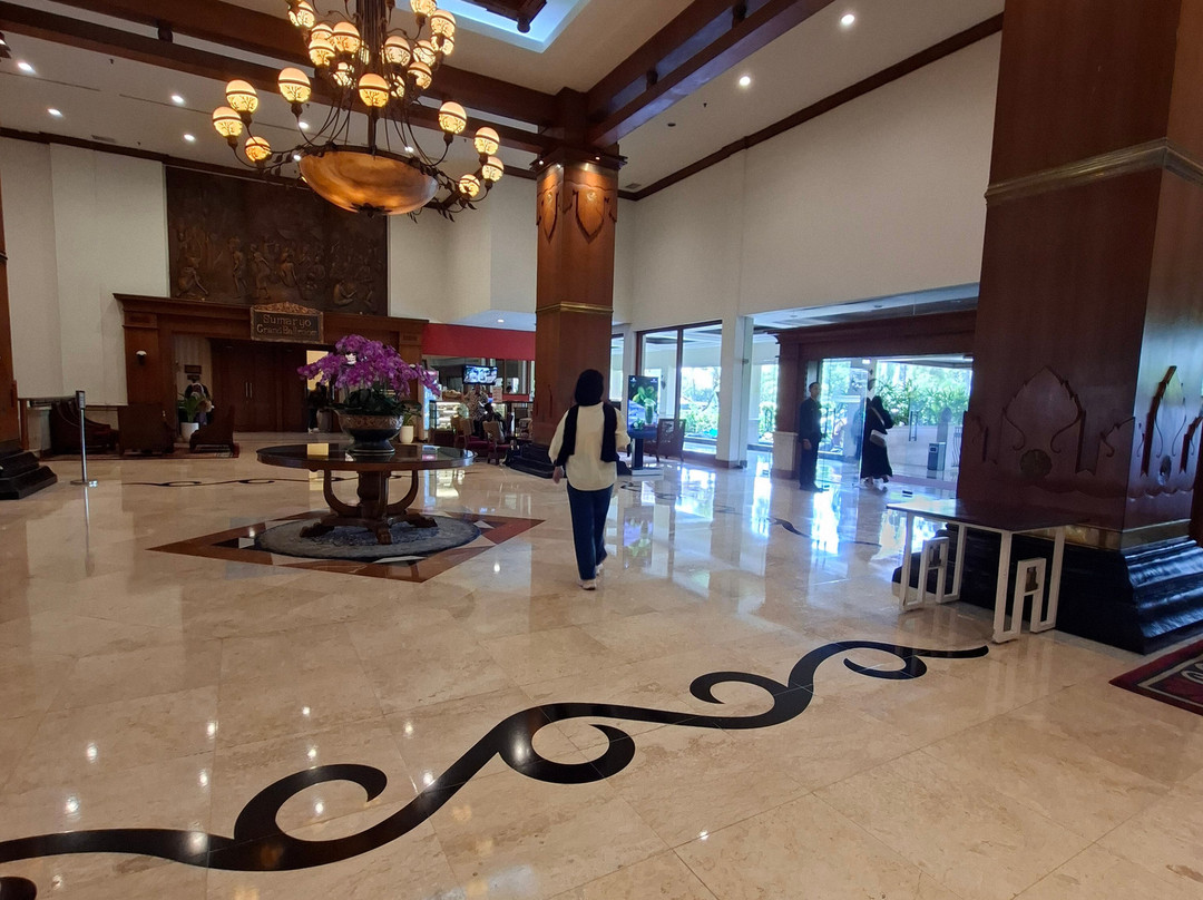 梭罗(苏纳嘎腊达)酒店主图