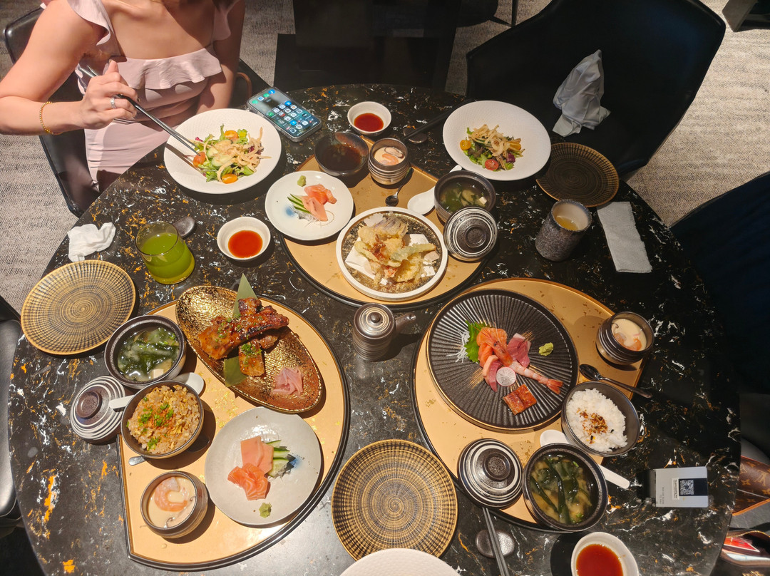 Domo Modern Japanese Restaurant