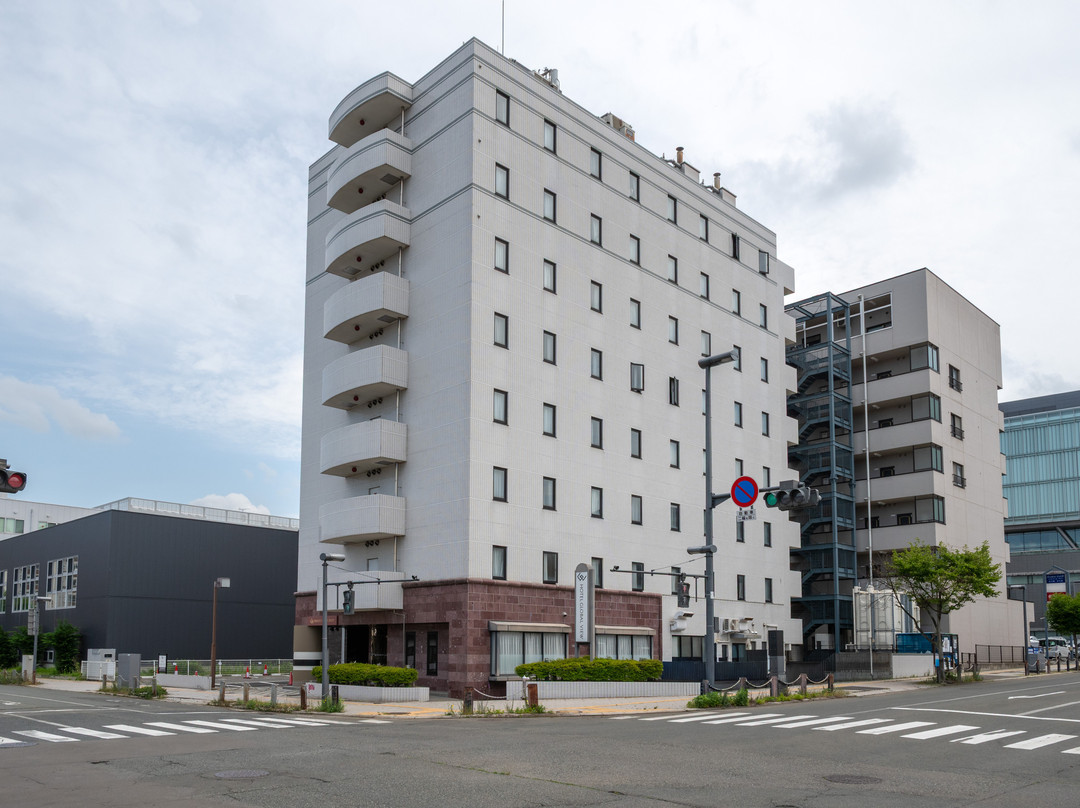 盛冈环球景观酒店（原： 盛冈站前JIN酒店）