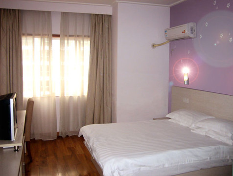 朗悦快捷酒店主图