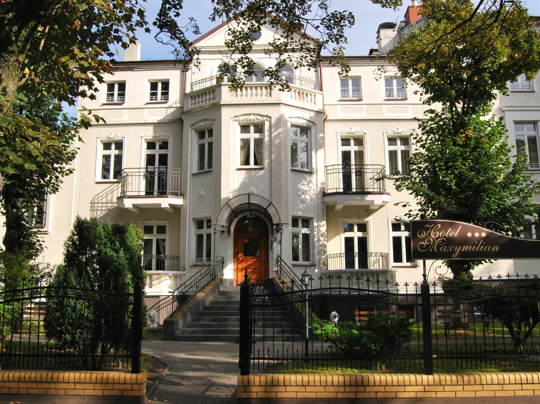 科沃布热格酒店住宿-Maxymilian Hotel