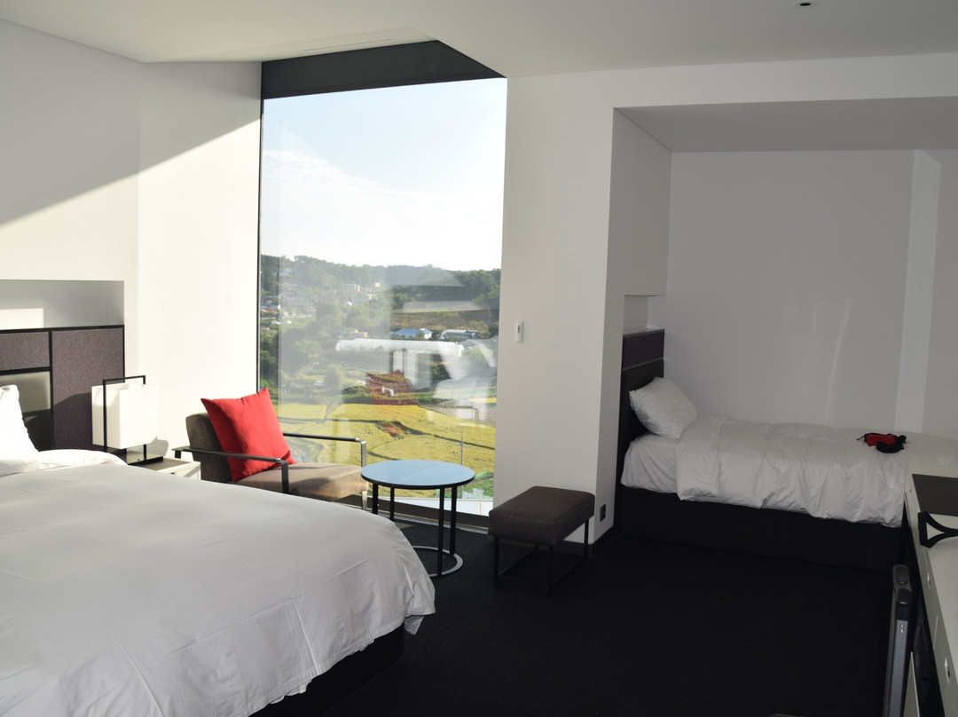 Hotel Ora