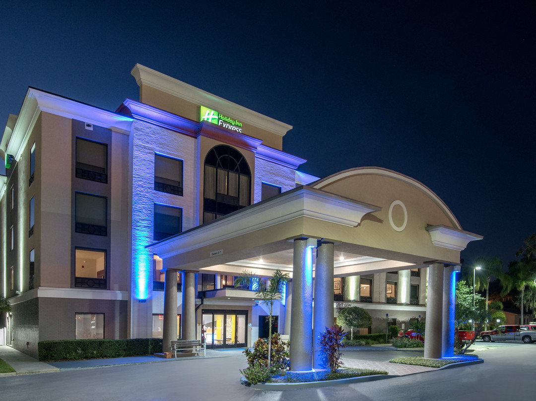 Holiday Inn Express & Suites Bartow By IHG主图