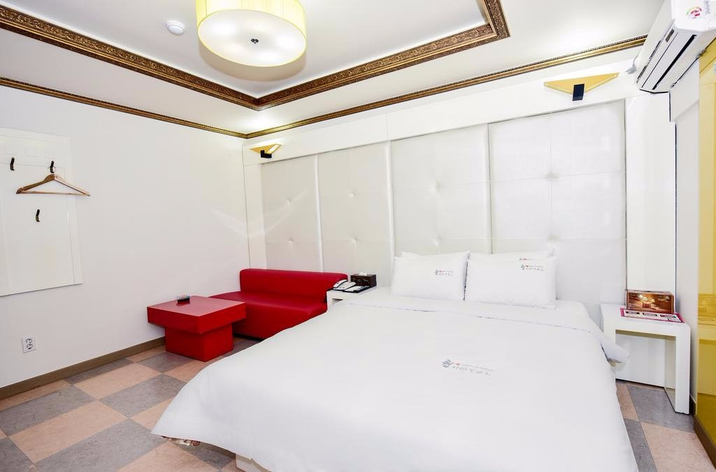 光州市酒店住宿-Queen Hotel