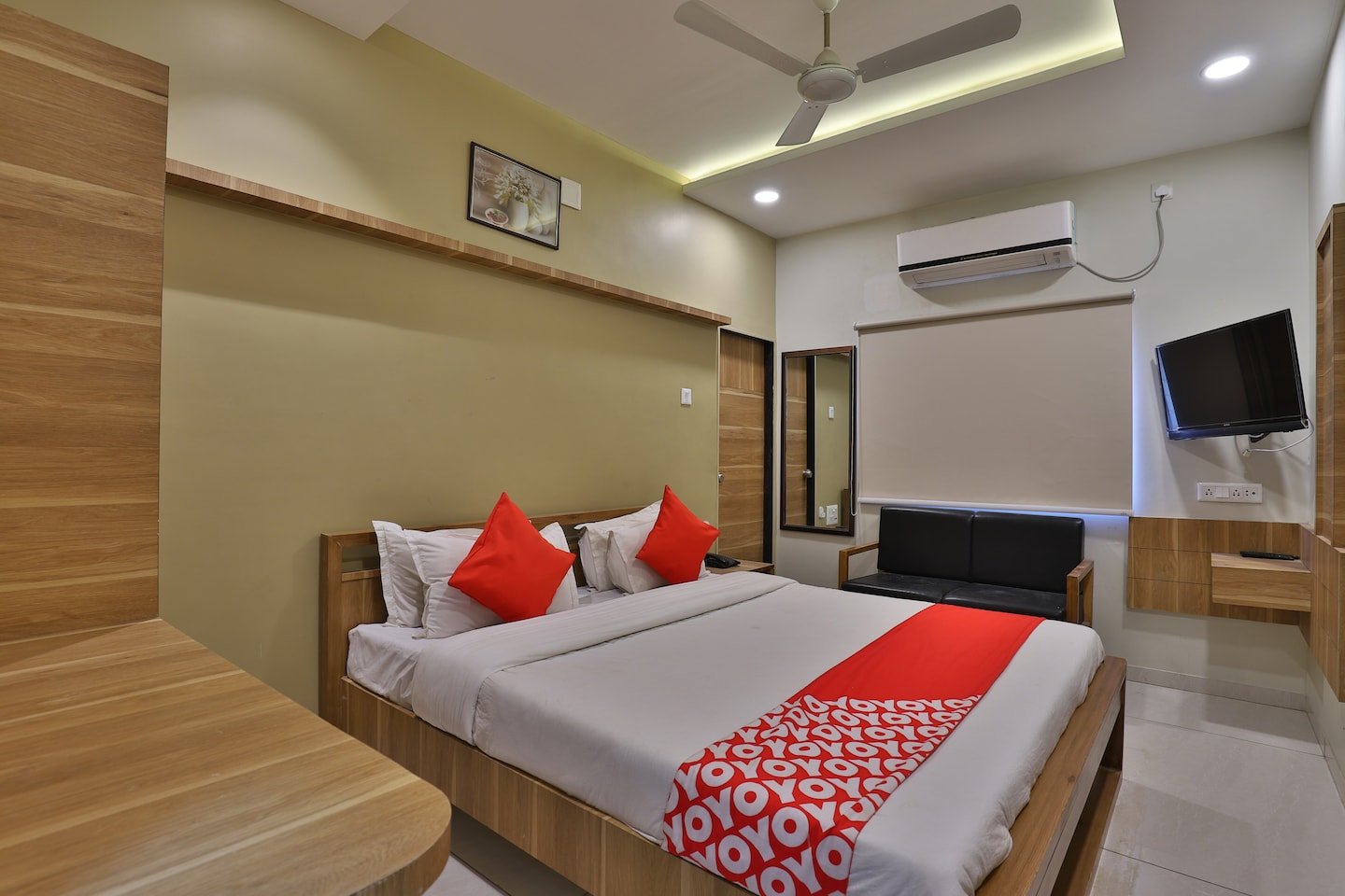 Hotel Om Palace And Party Plot Palitana-官方