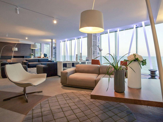 巡洋舰会议酒店