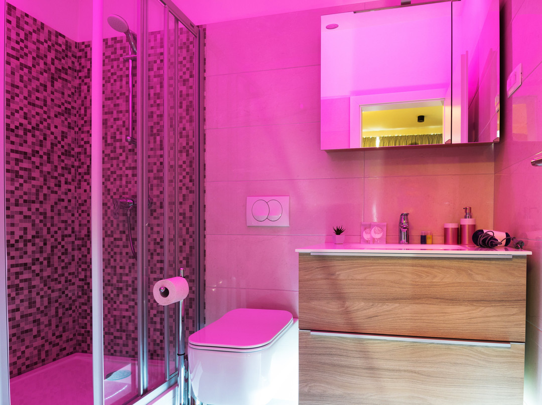 Sky & Sun Luxury Rooms