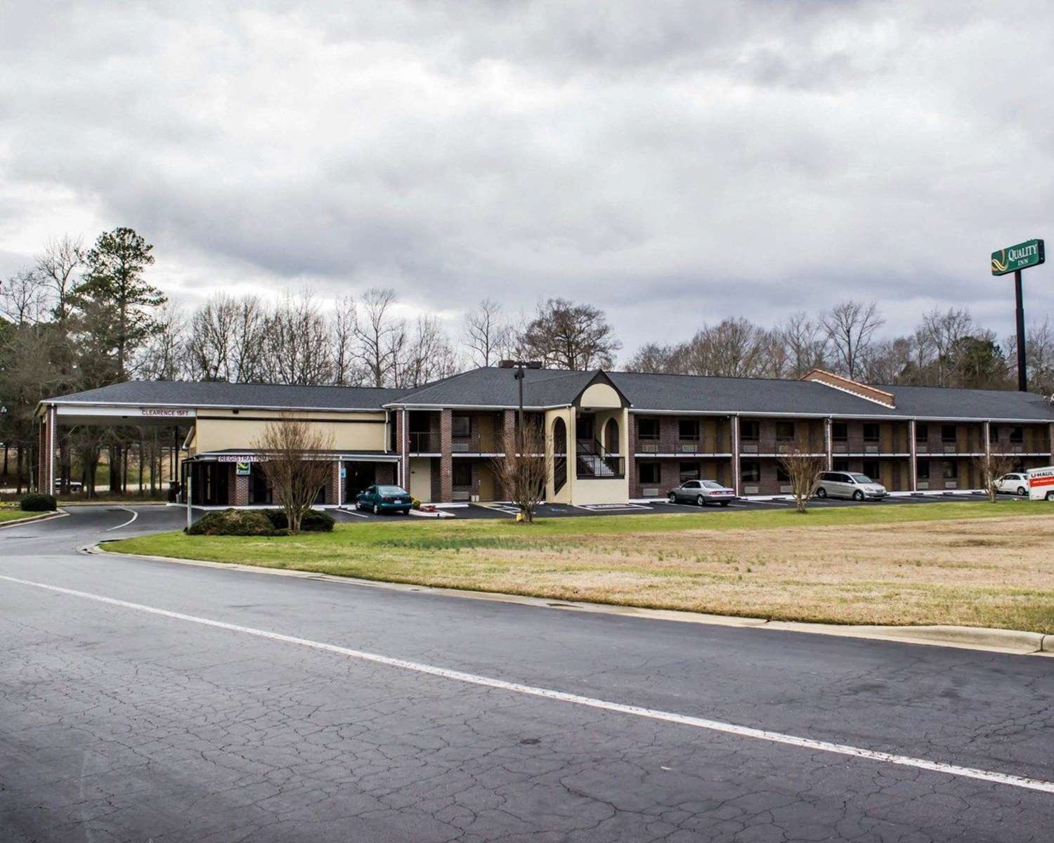 Quality Inn Kenly I-95-官方