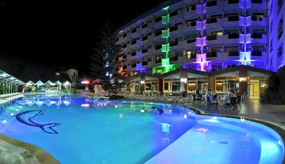 First Class Hotel