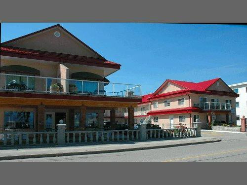 Slumber Lodge Motel
