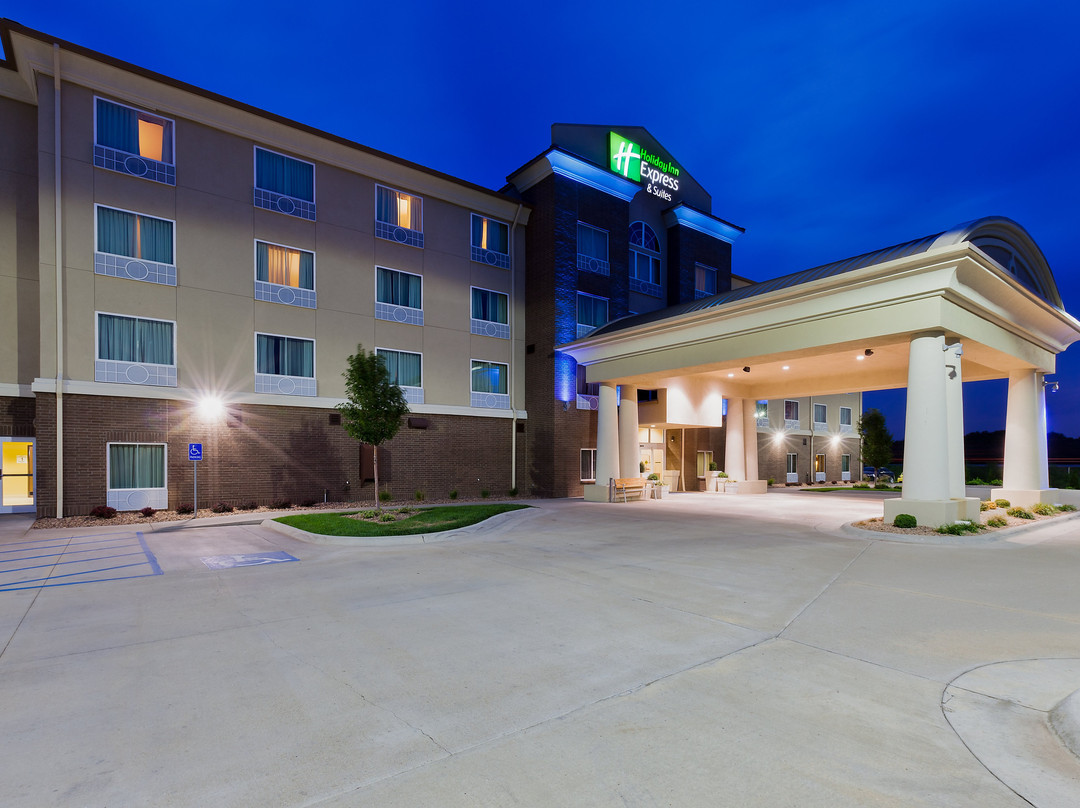 Holiday Inn Express & Suites Salina主图