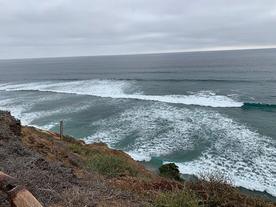 J Street Viewpoint-恩西尼塔斯必去景点
