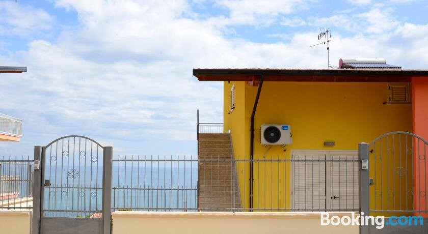 Jonico Guest House