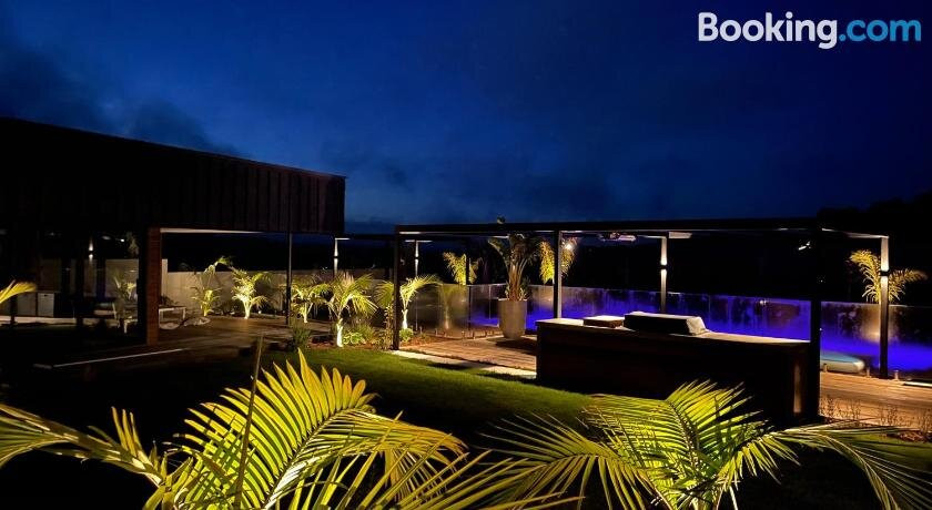 Palm View, Ruby Bay Cliffs