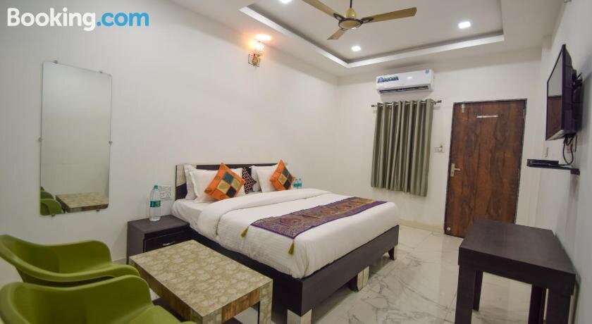 Hotel Keshav Residency主图