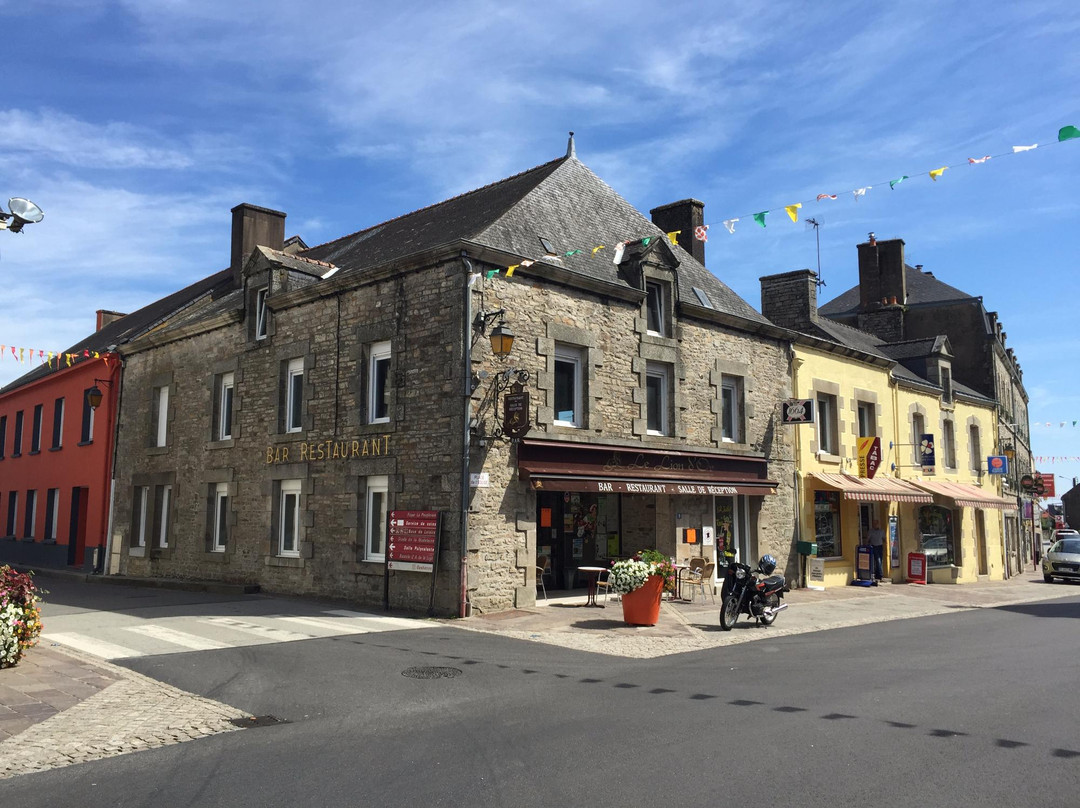 Plumelec旅游攻略图片