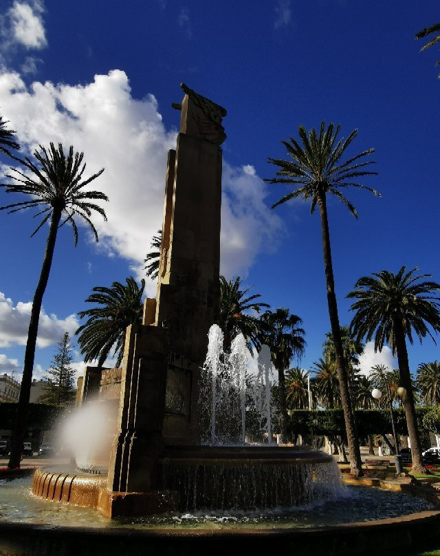 Monumento al Ejercito de Africa-梅利利亚必去景点