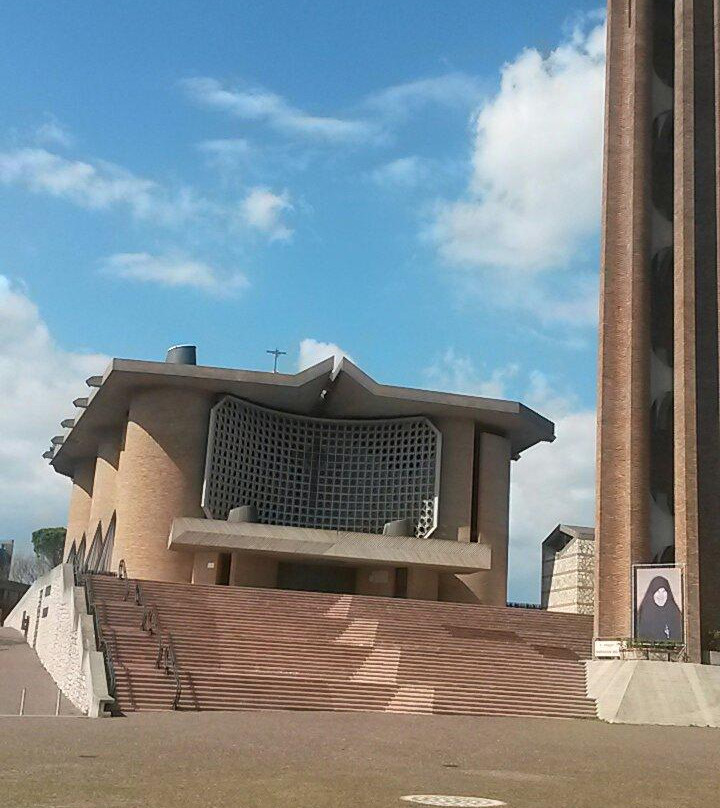 Santuario dell'Amore Misericordioso景点图片