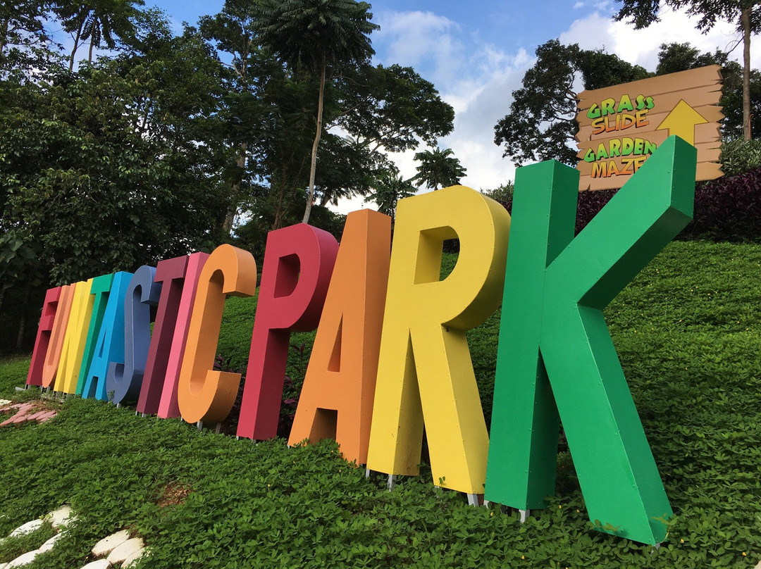 莫龙旅游景点-Funtastic Park Subic Bay