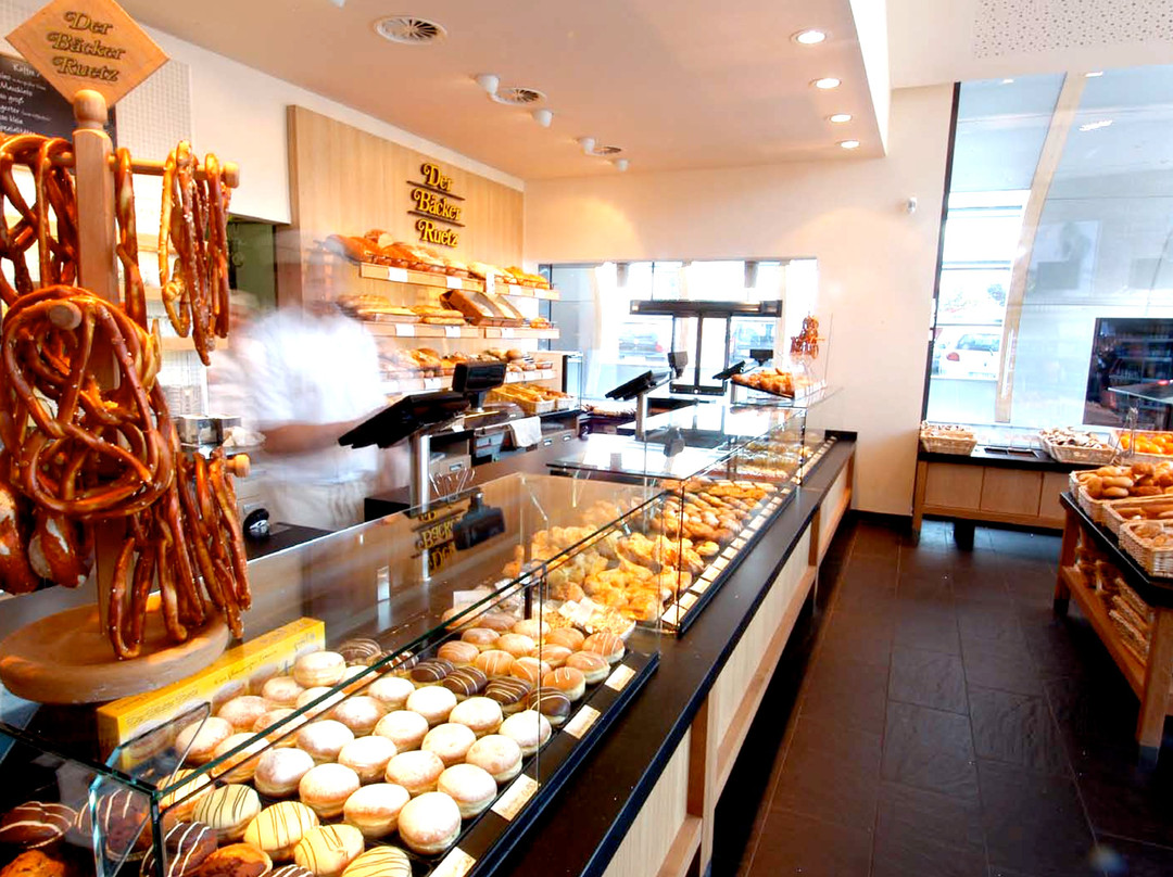 Der Bäcker Ruetz - EKZ Cyta